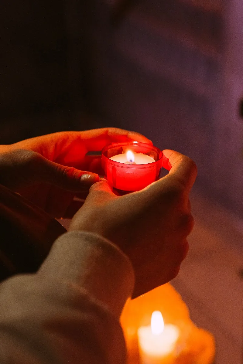 votive candle red