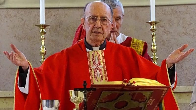 fr donald clements